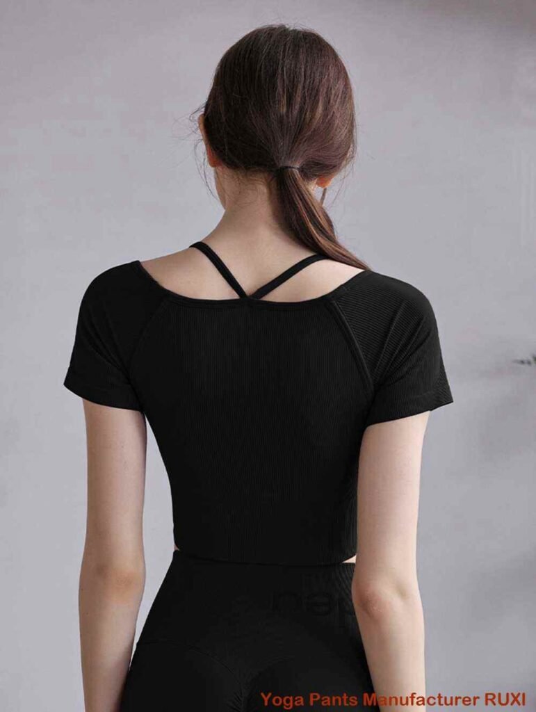 ыстық қызғылт гольф шорттары