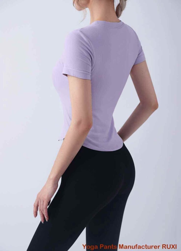 орта бойлы жүгіру шорттары