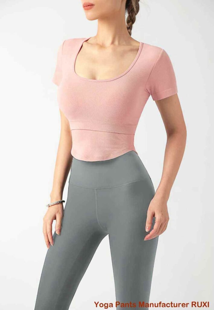 орта бойлы йога шорттары