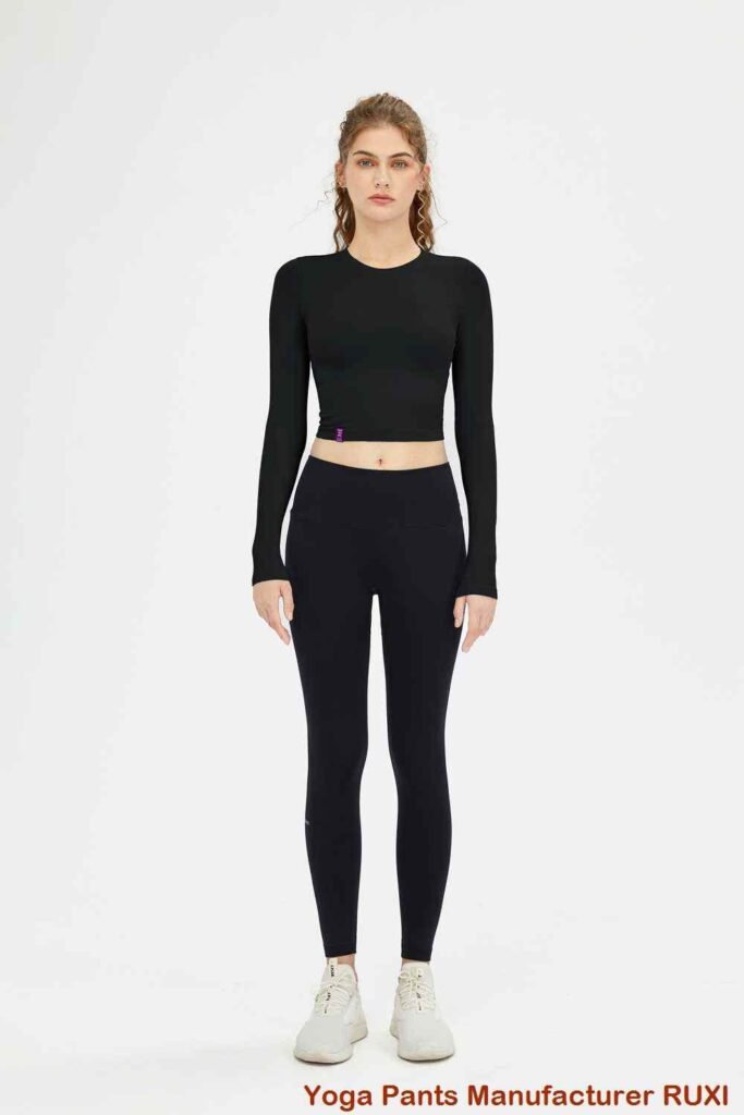 ерлер велюр спорт костюмі